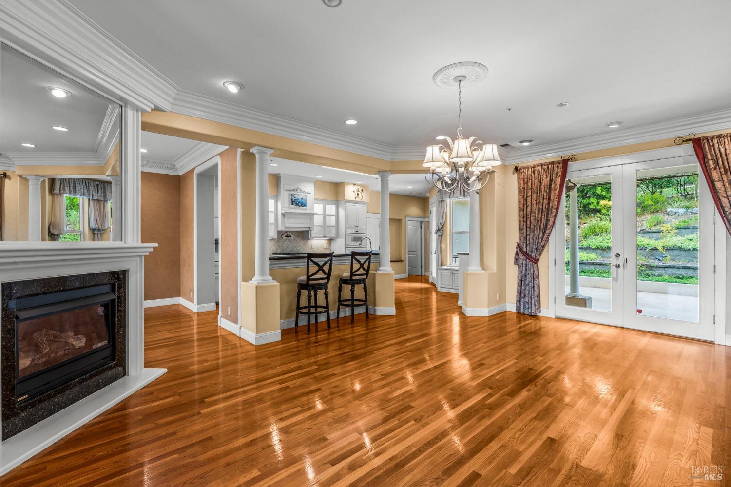 382 Lakeview Drive Napa CA 94559
