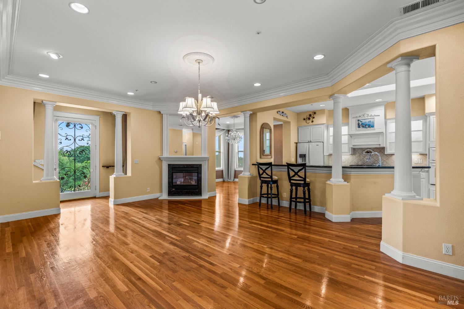 382 Lakeview Drive Napa CA 94559