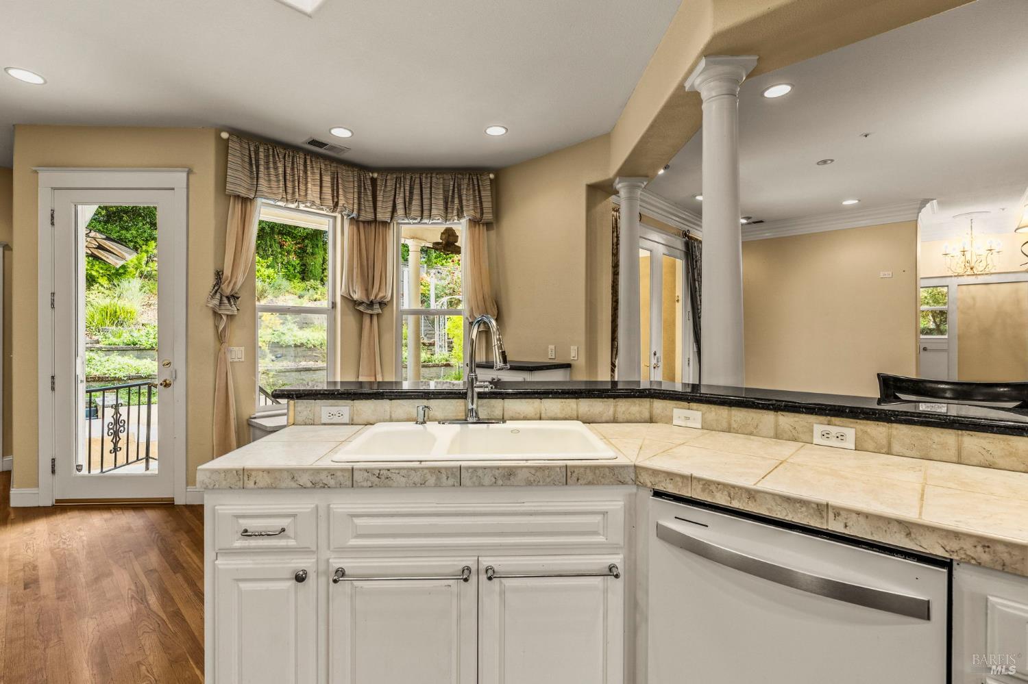 382 Lakeview Drive Napa CA 94559