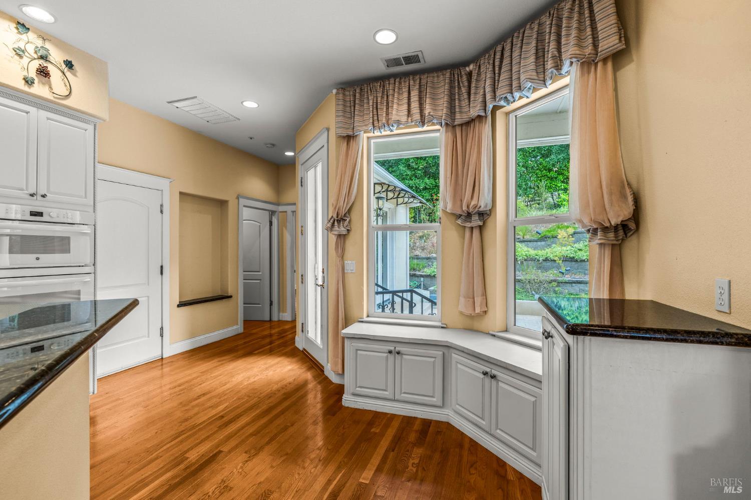382 Lakeview Drive Napa CA 94559