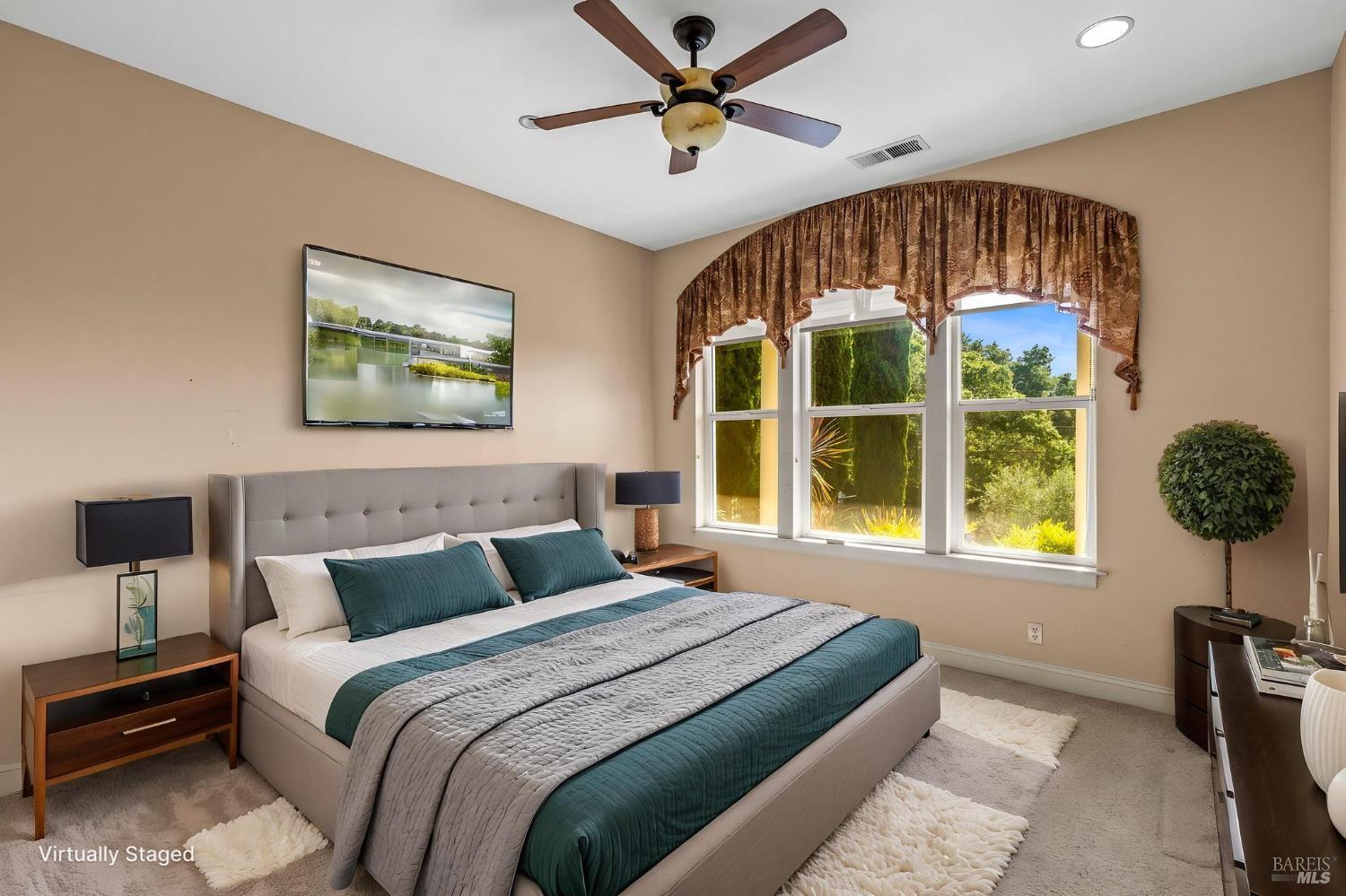 382 Lakeview Drive Napa CA 94559