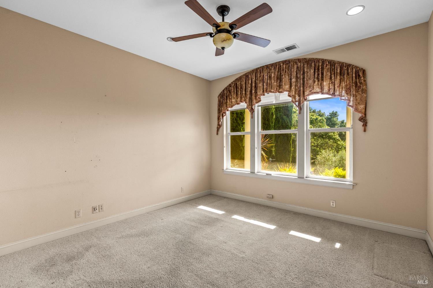 382 Lakeview Drive Napa CA 94559