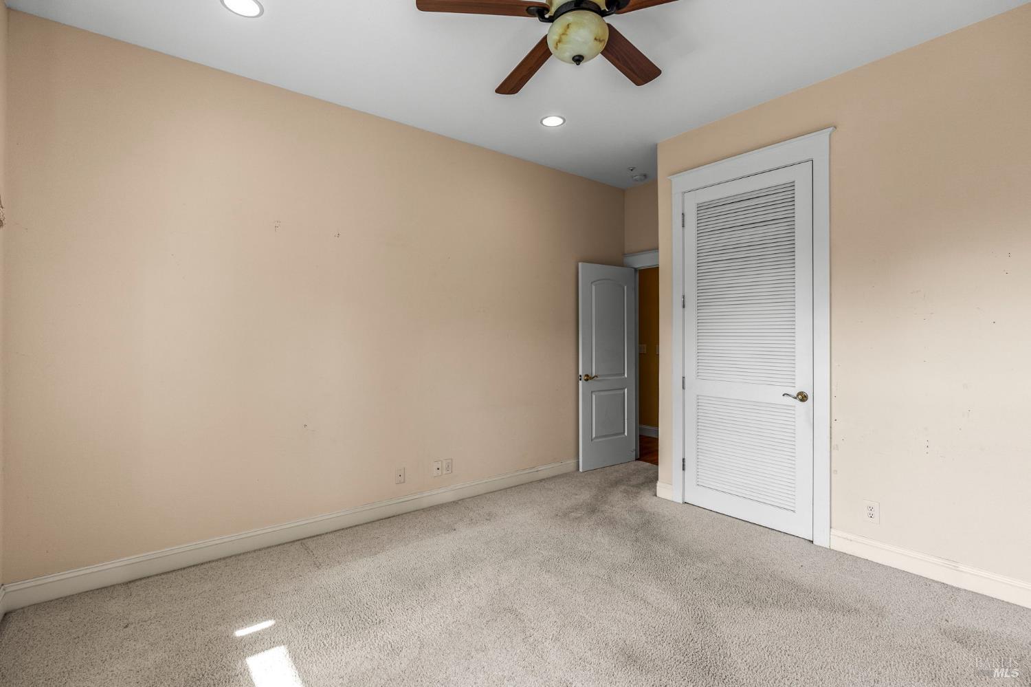 382 Lakeview Drive Napa CA 94559