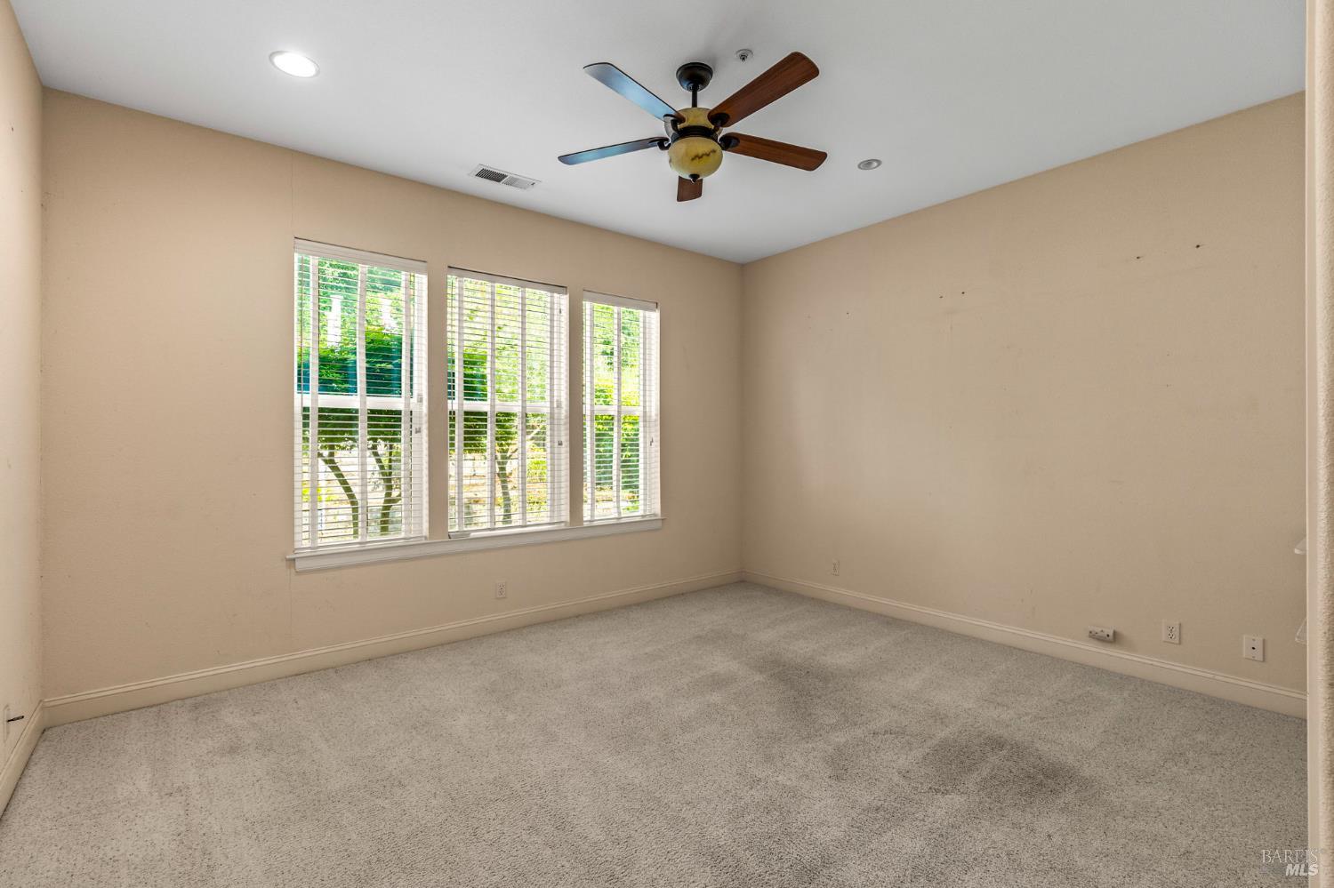 382 Lakeview Drive Napa CA 94559