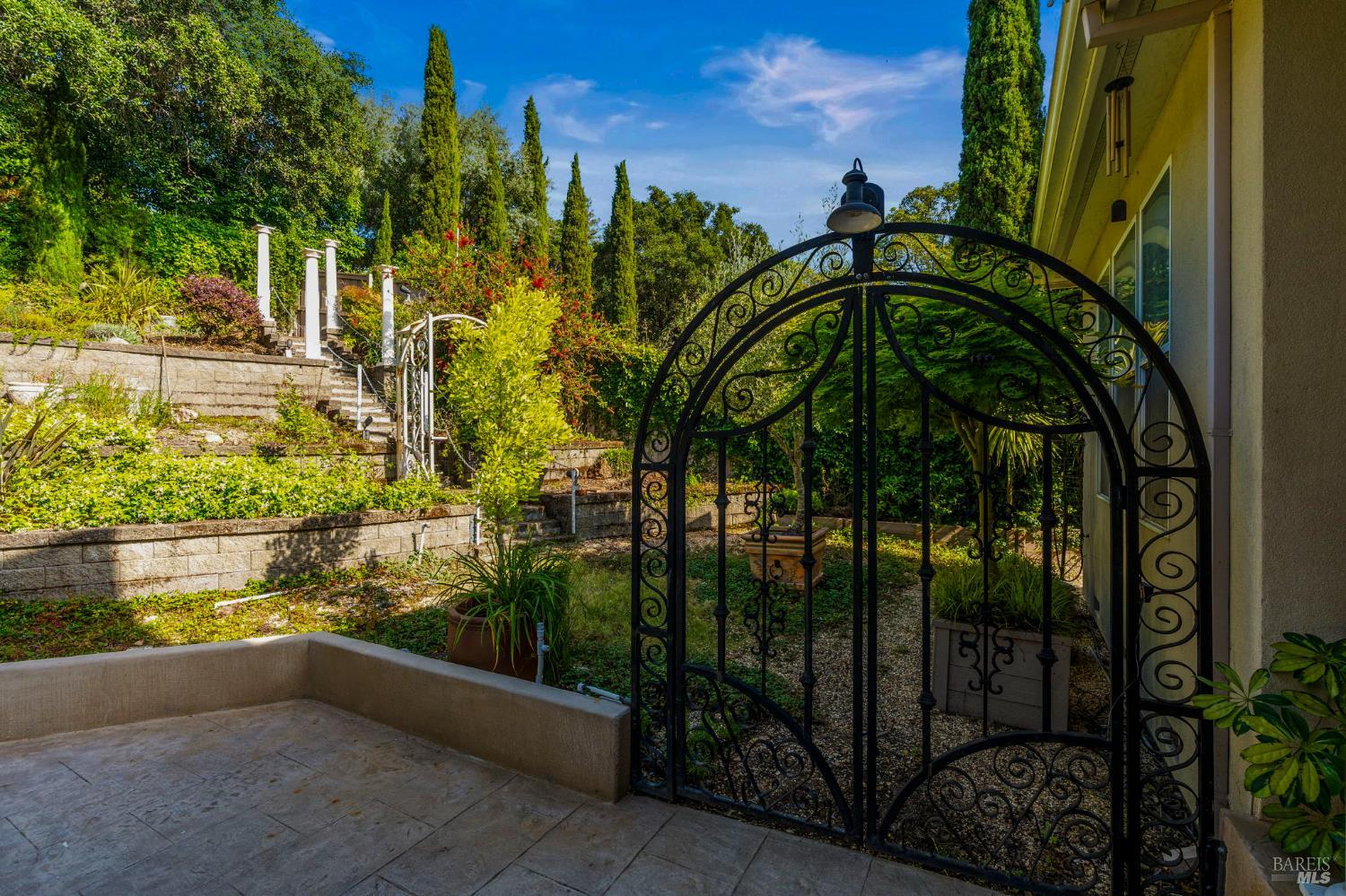 382 Lakeview Drive Napa CA 94559