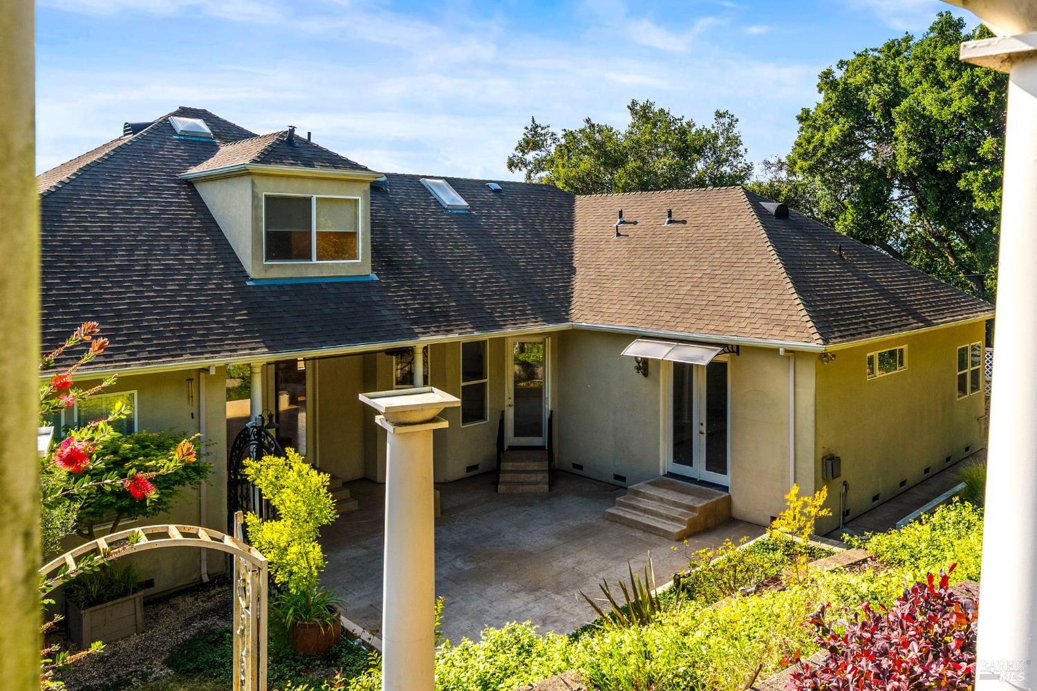 382 Lakeview Drive Napa CA 94559