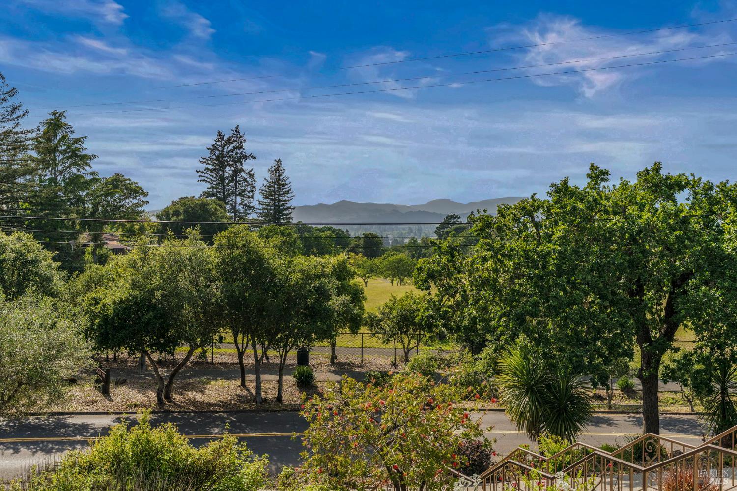 382 Lakeview Drive Napa CA 94559