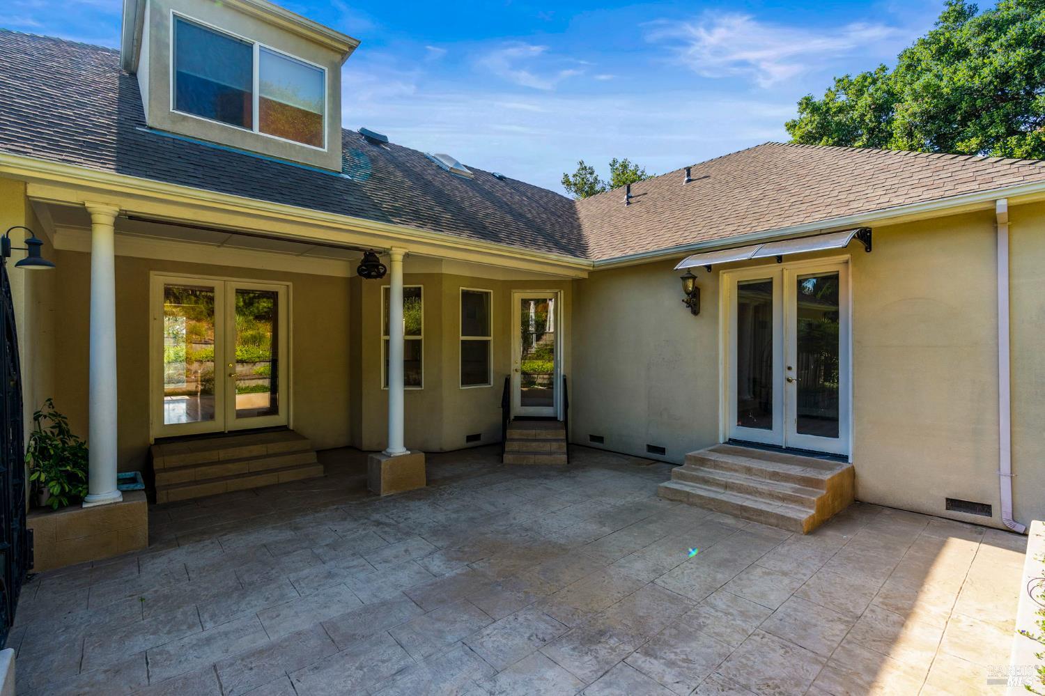 382 Lakeview Drive Napa CA 94559