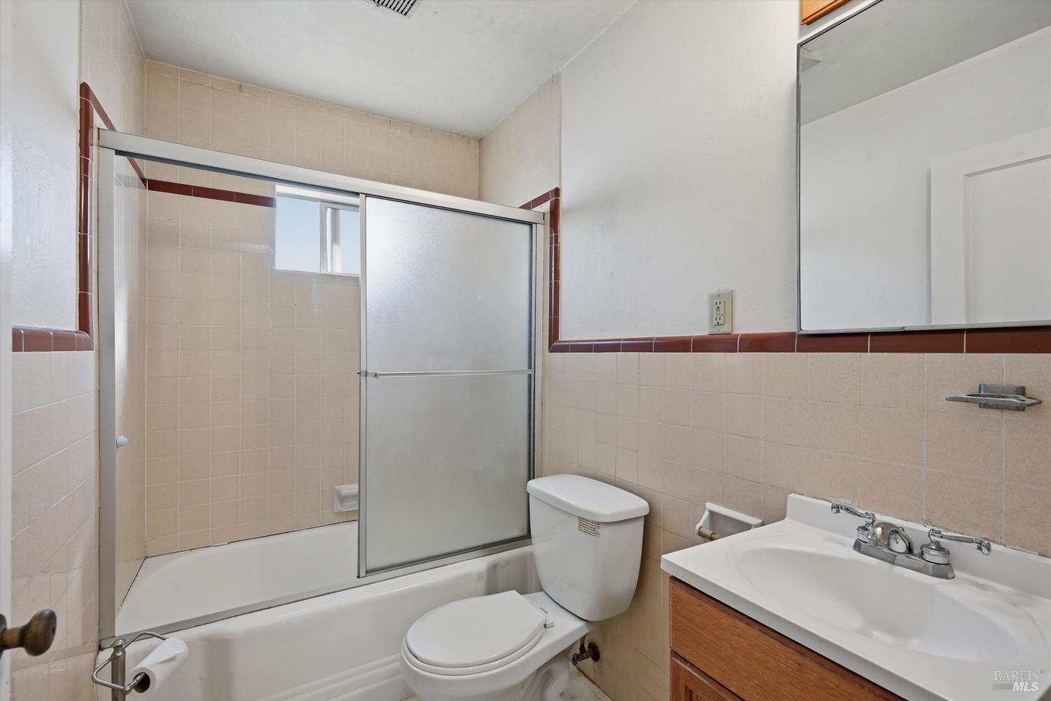 819-821 Center Street Healdsburg CA 95448