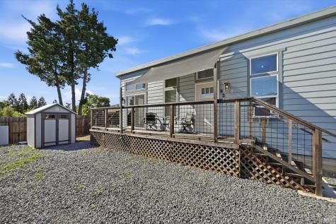 819-821 Center Street Healdsburg CA 95448