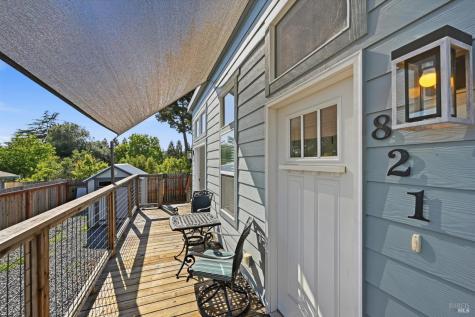 819-821 Center Street Healdsburg CA 95448