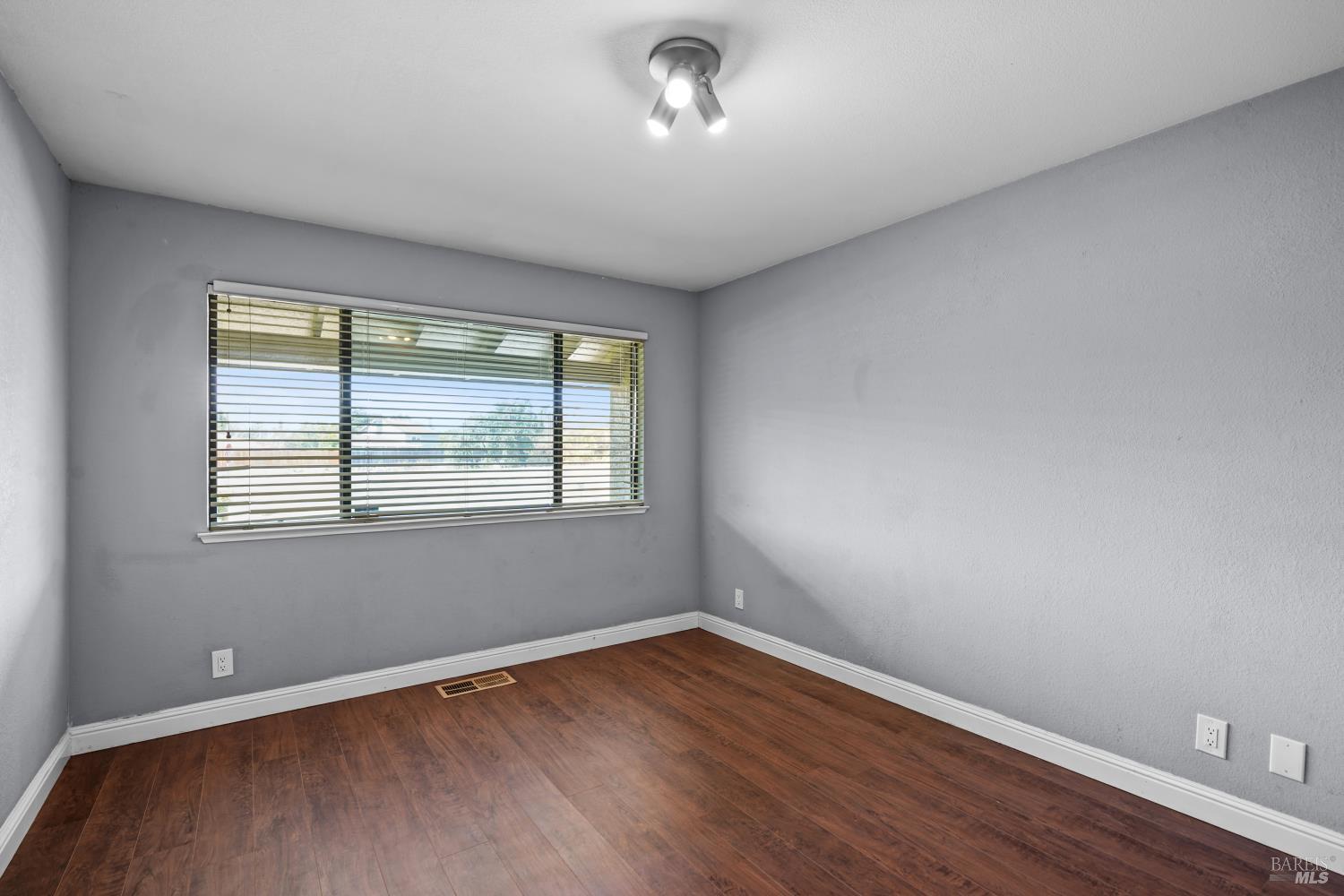 3299 Mustang Circle Fairfield CA 94533