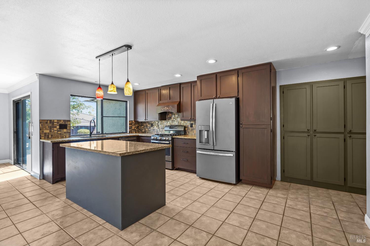 3299 Mustang Circle Fairfield CA 94533