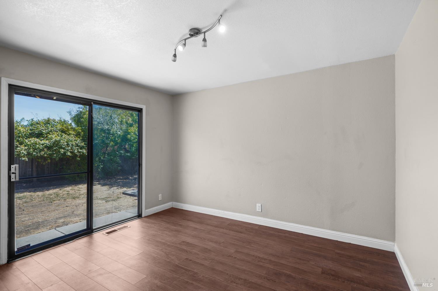 3299 Mustang Circle Fairfield CA 94533