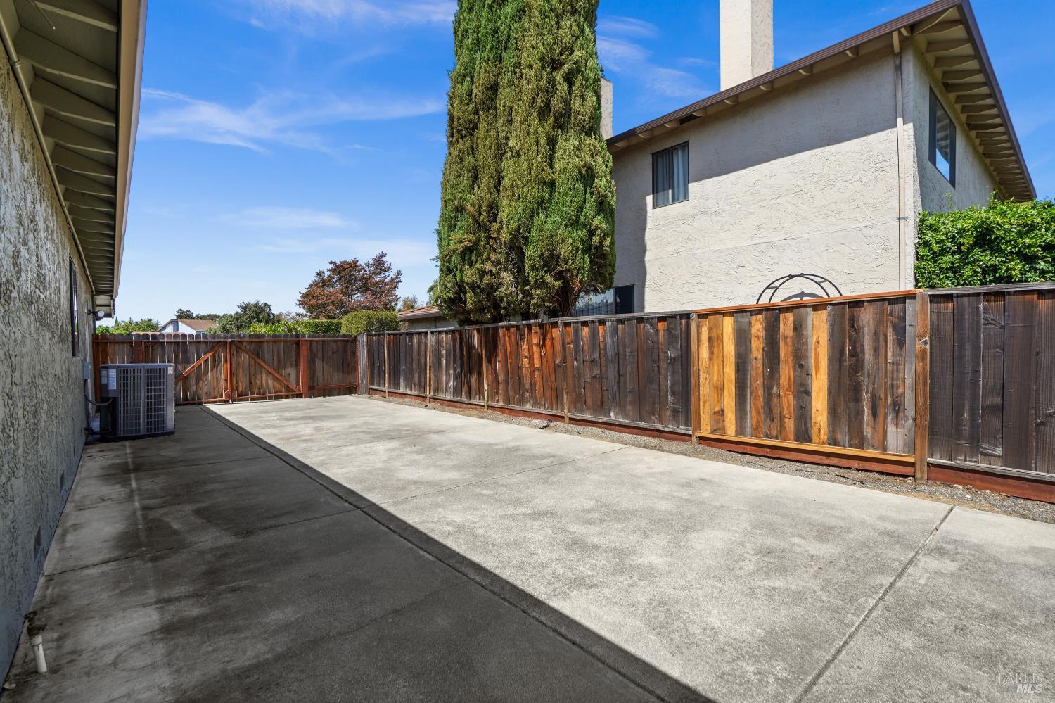 3299 Mustang Circle Fairfield CA 94533