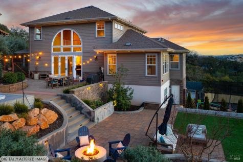 235 Clear Ridge Drive Healdsburg CA 95448