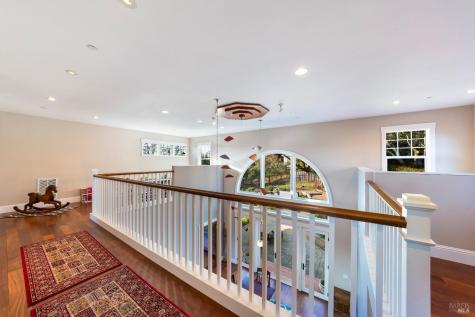 235 Clear Ridge Drive Healdsburg CA 95448