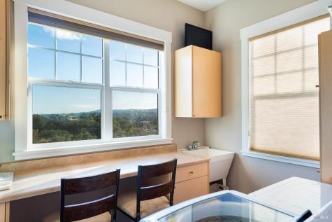 235 Clear Ridge Drive Healdsburg CA 95448