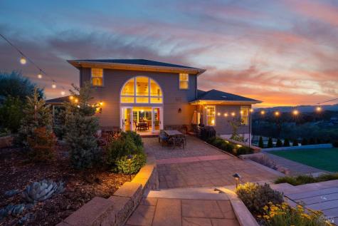 235 Clear Ridge Drive Healdsburg CA 95448