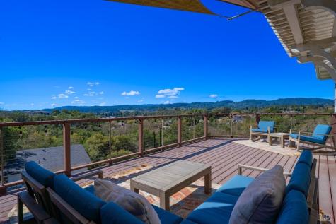 235 Clear Ridge Drive Healdsburg CA 95448