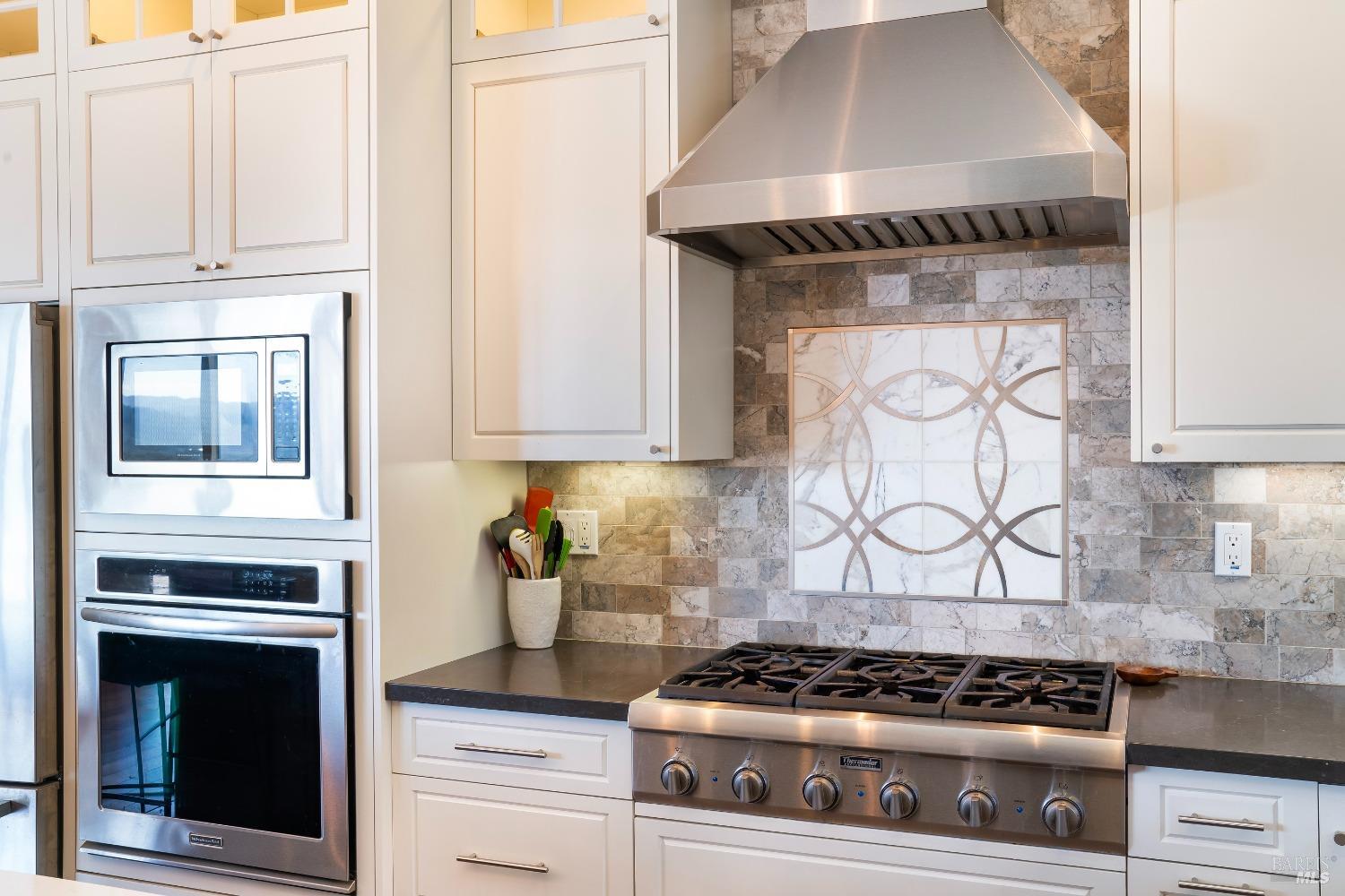 235 Clear Ridge Drive Healdsburg CA 95448