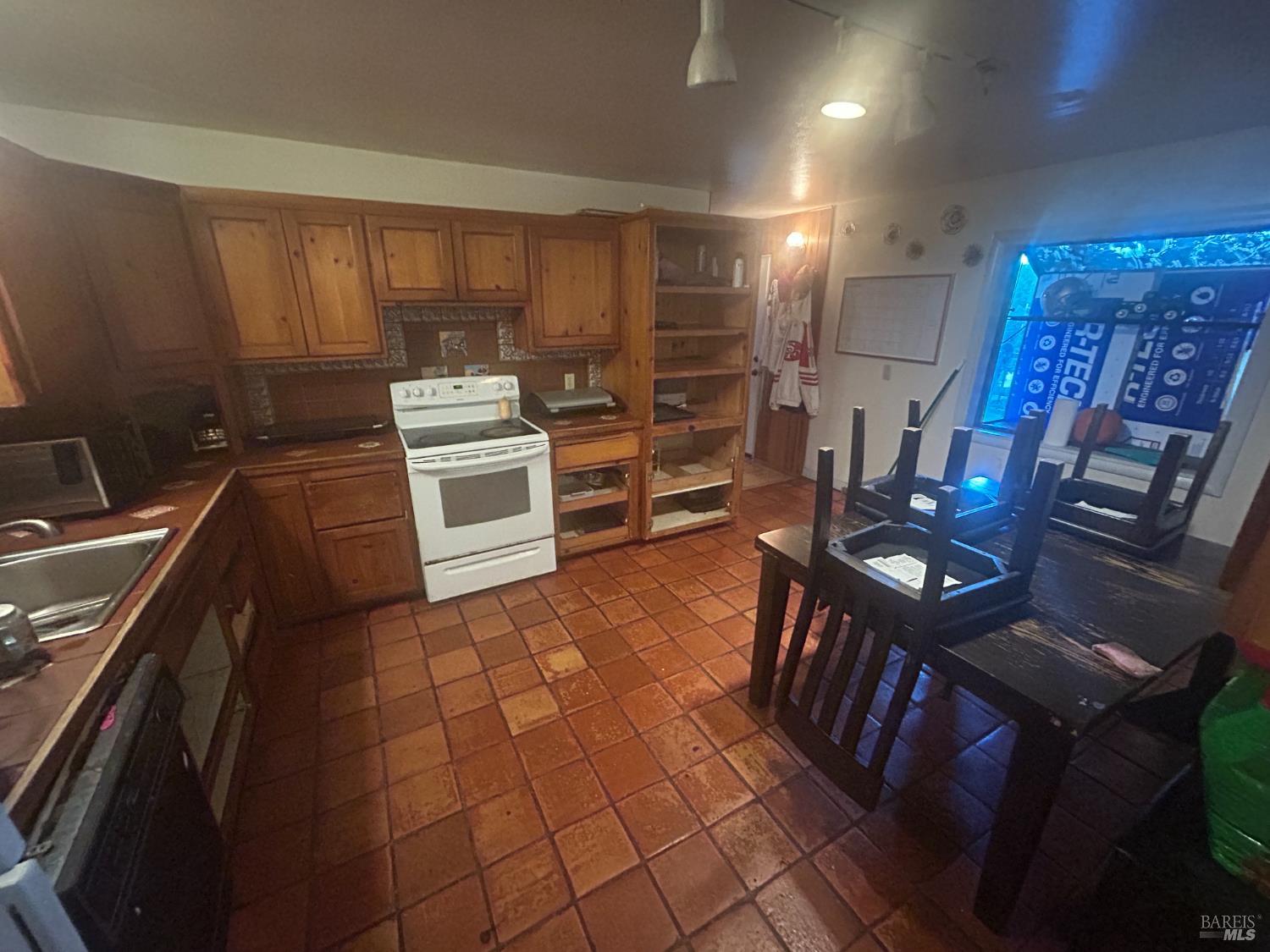 370 Jefferson Lane Ukiah CA 95482