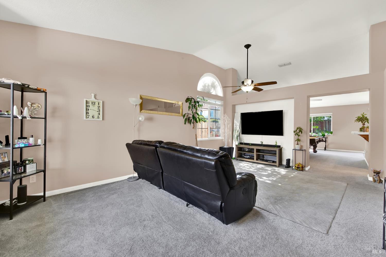 921 Topaz Circle Vacaville CA 95687