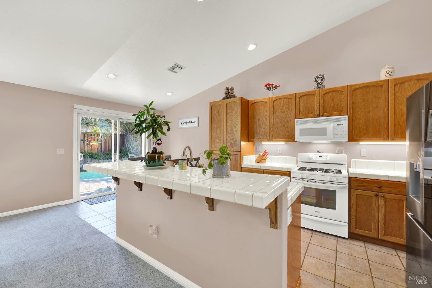 921 Topaz Circle Vacaville CA 95687
