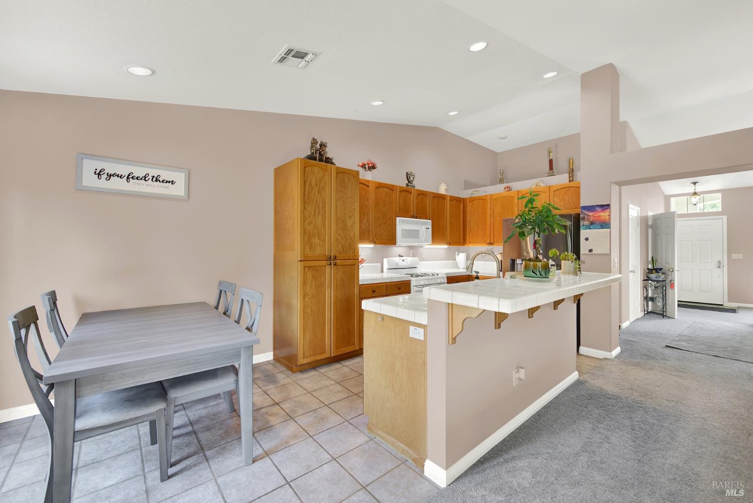 921 Topaz Circle Vacaville CA 95687