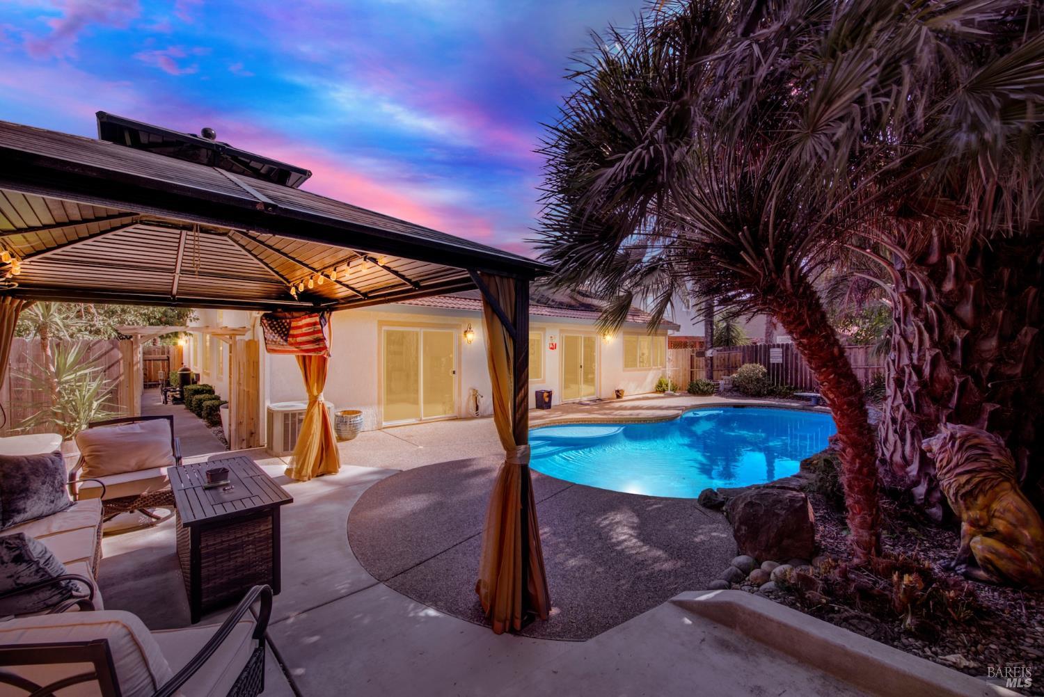 921 Topaz Circle Vacaville CA 95687