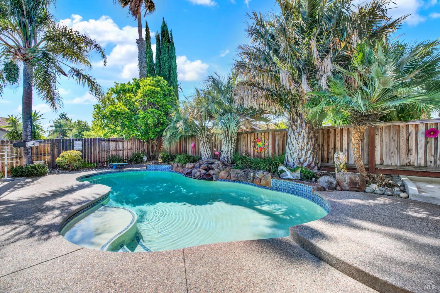 921 Topaz Circle Vacaville CA 95687