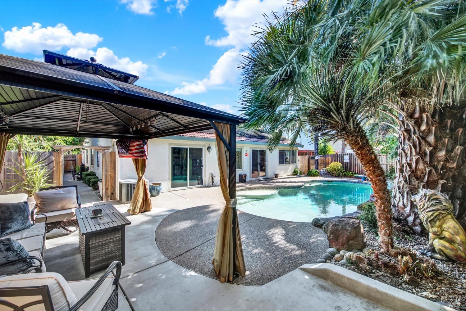 921 Topaz Circle Vacaville CA 95687