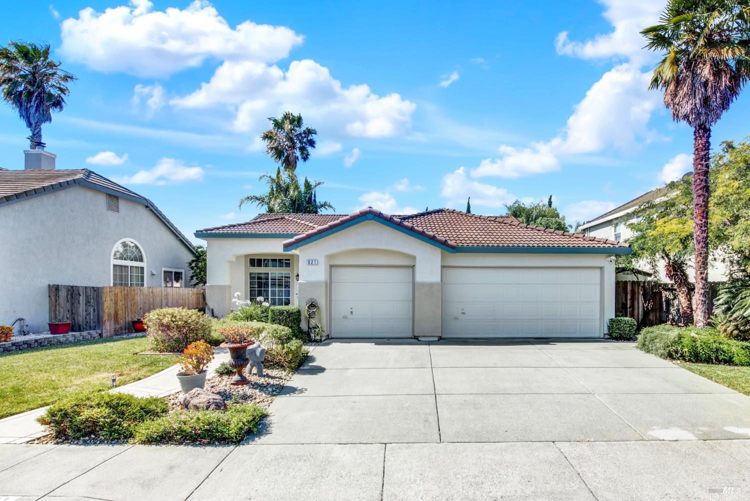 921 Topaz Circle Vacaville CA 95687