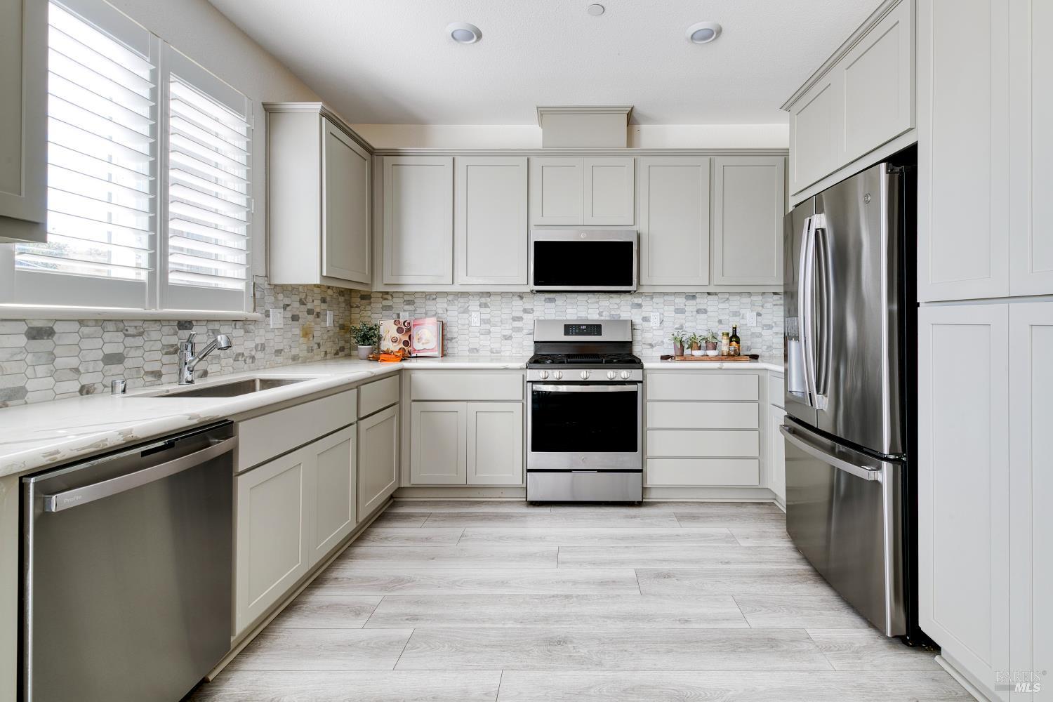 704 Granite Lane Fairfield CA 94534