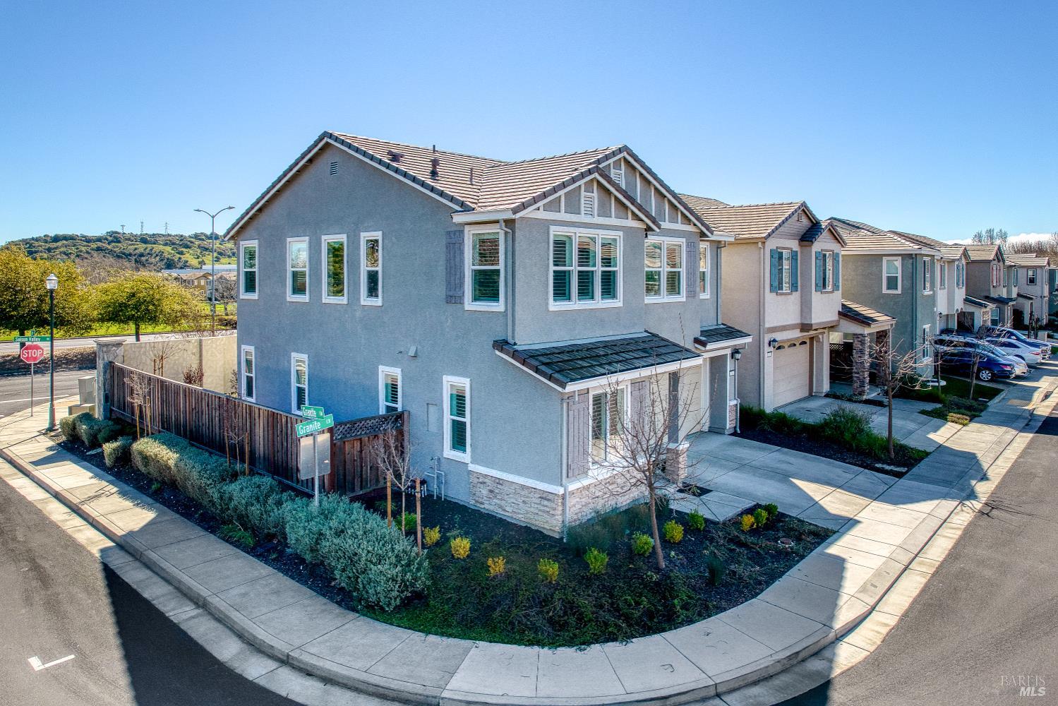 704 Granite Lane Fairfield CA 94534
