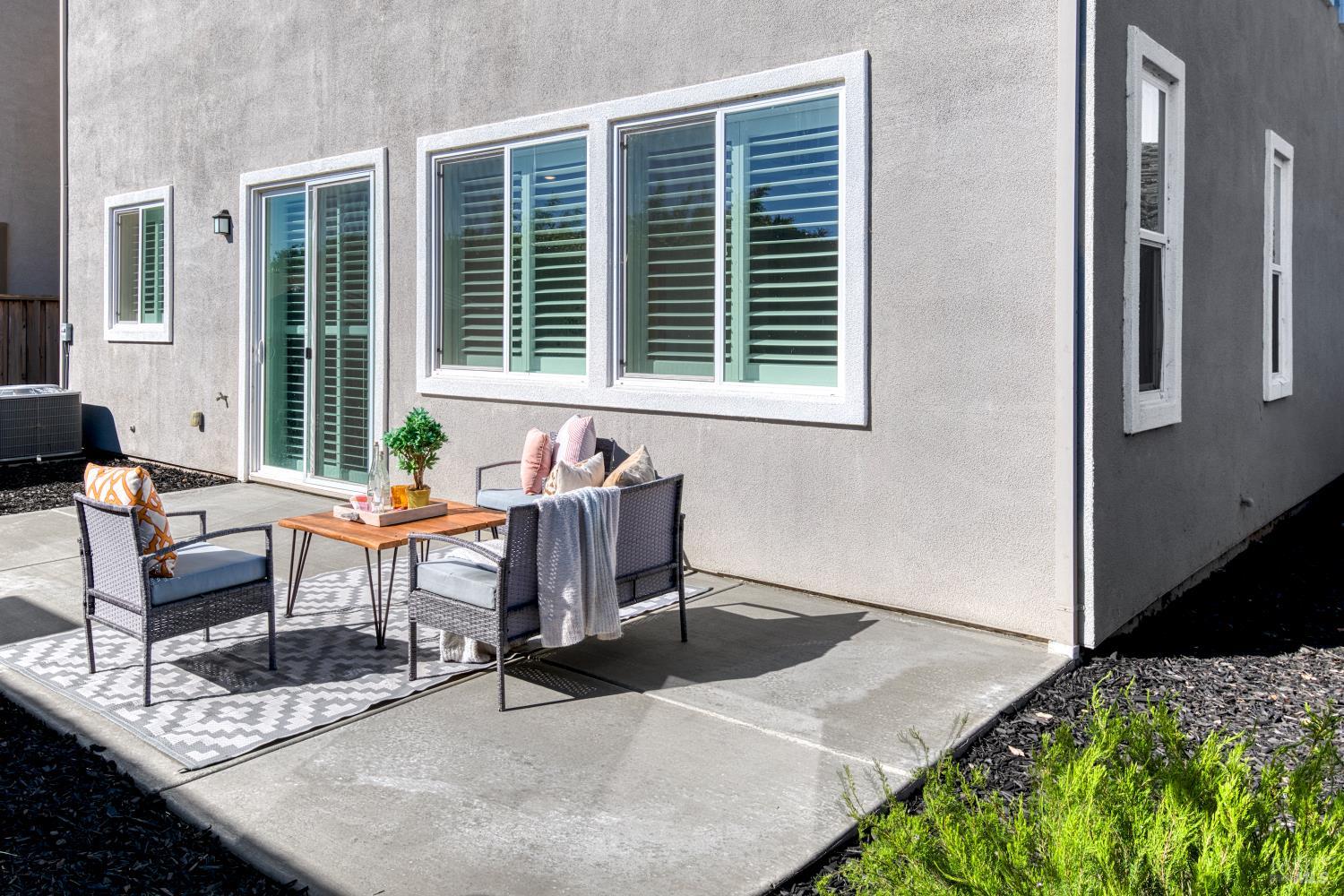 704 Granite Lane Fairfield CA 94534