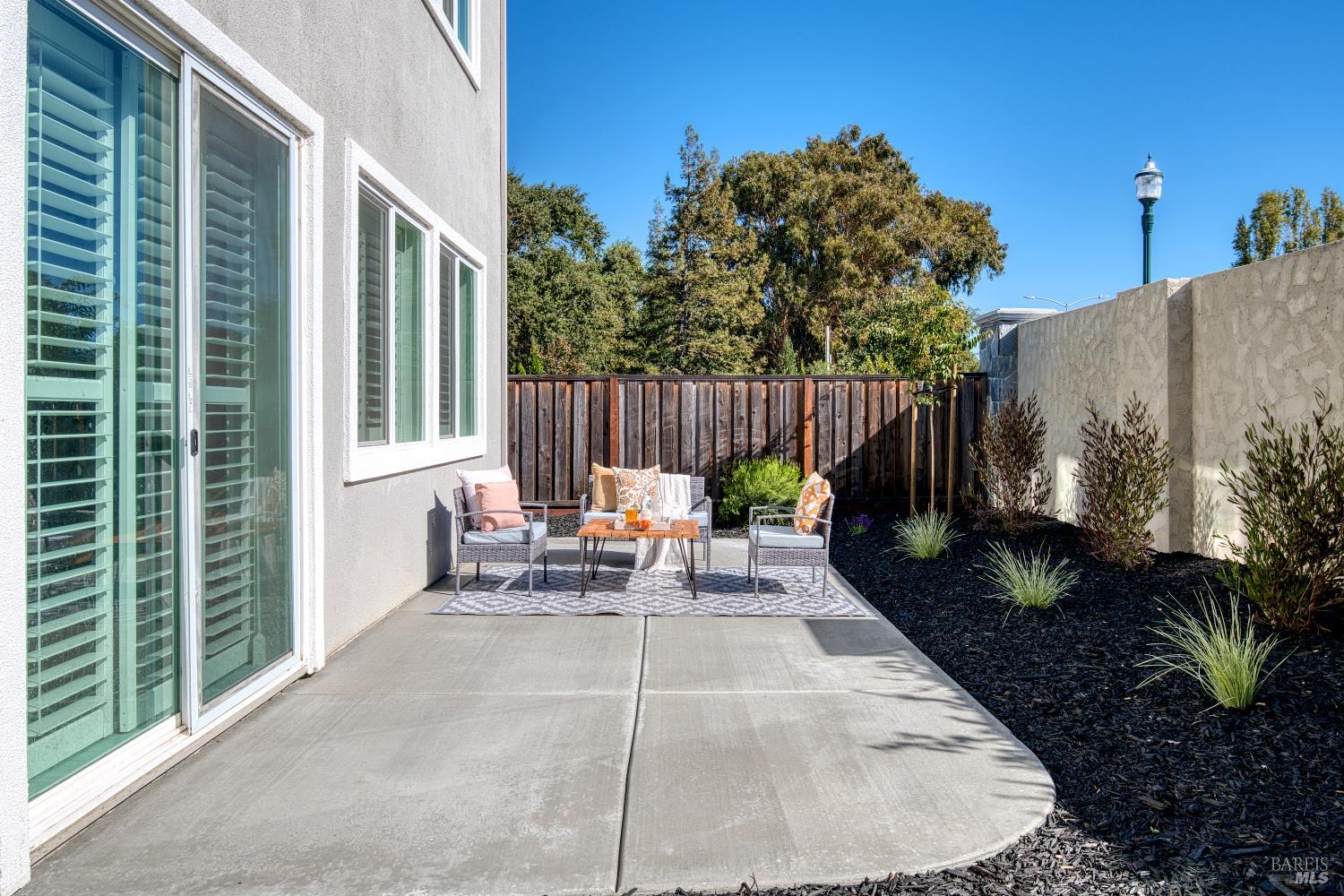 704 Granite Lane Fairfield CA 94534