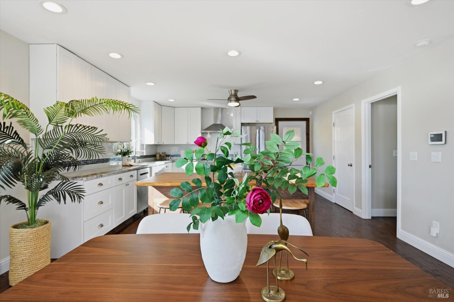 12521 Lakeshore Drive Clearlake CA 95422