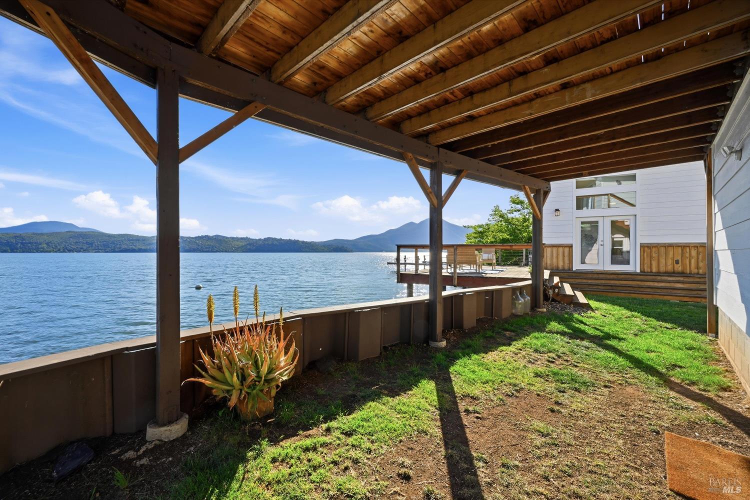 12521 Lakeshore Drive Clearlake CA 95422