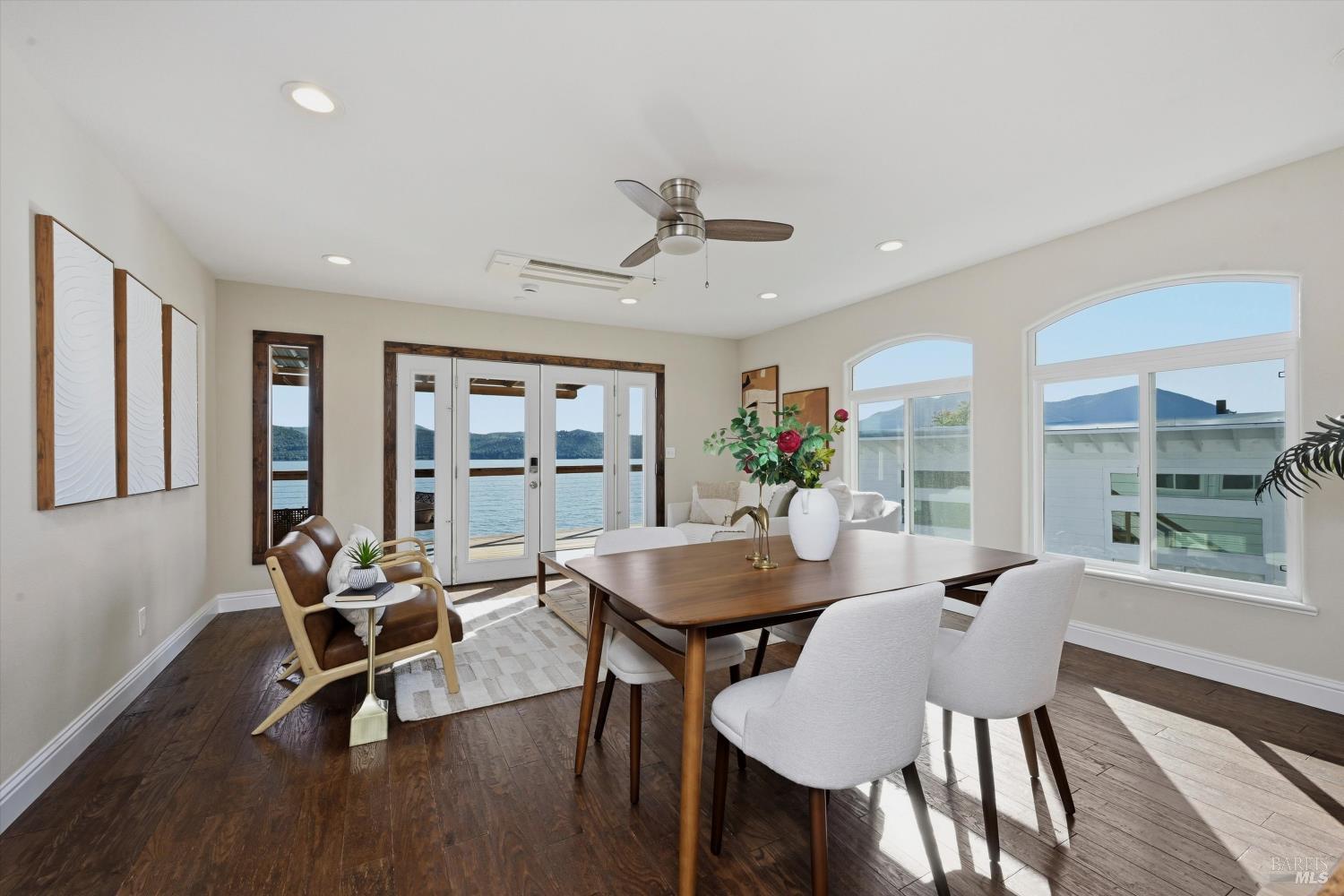 12521 Lakeshore Drive Clearlake CA 95422