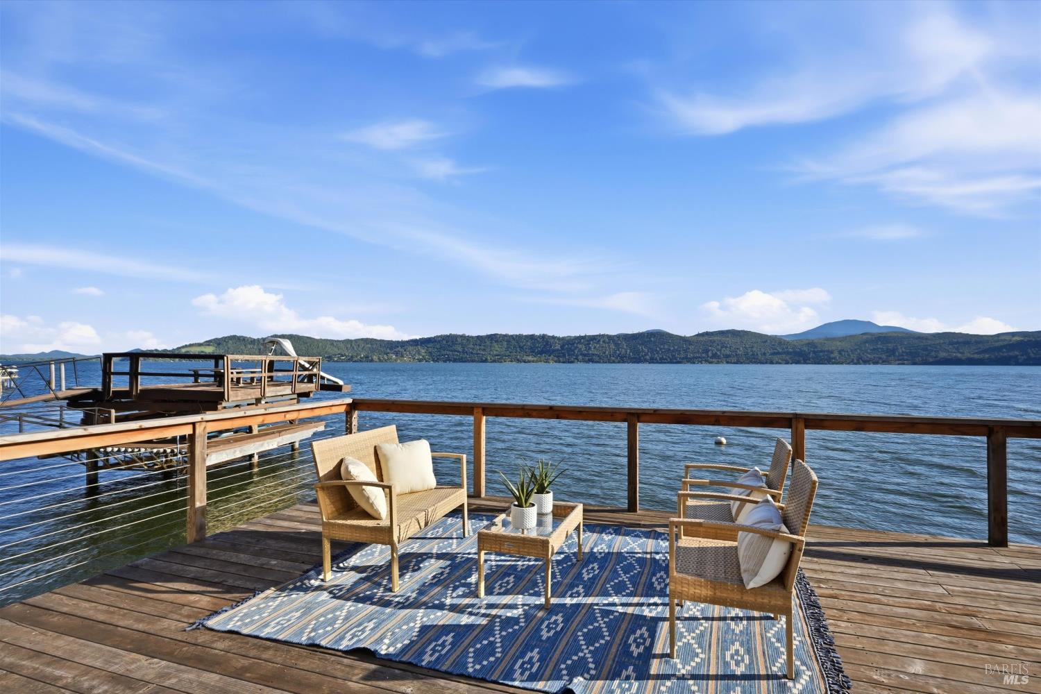12521 Lakeshore Drive Clearlake CA 95422