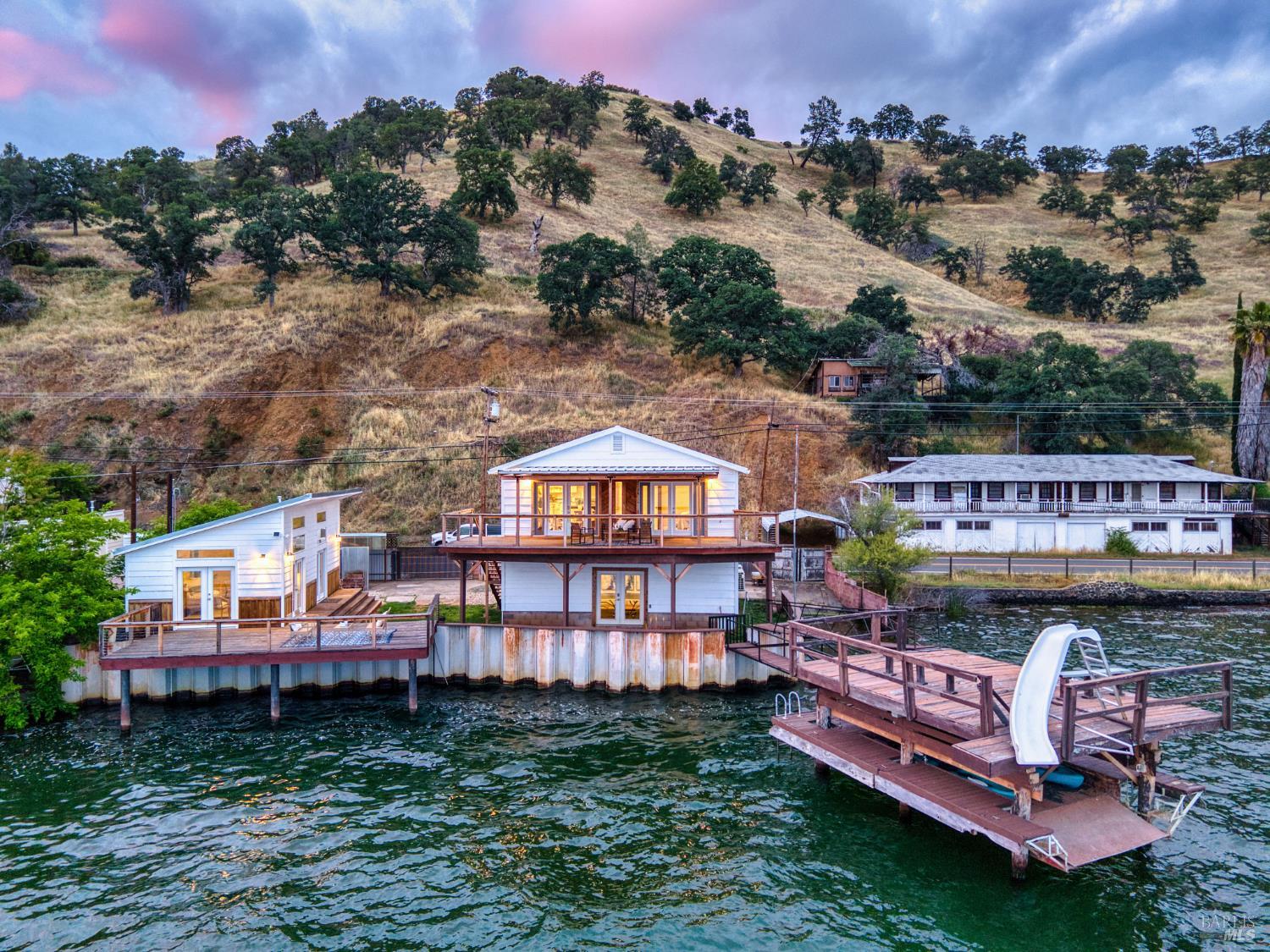 12521 Lakeshore Drive Clearlake CA 95422