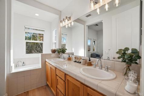 4077 Calloway Drive Santa Rosa CA 95409