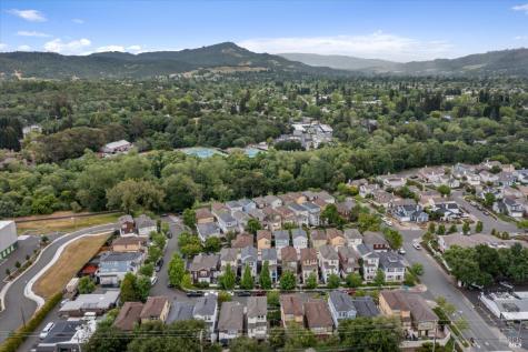 4077 Calloway Drive Santa Rosa CA 95409
