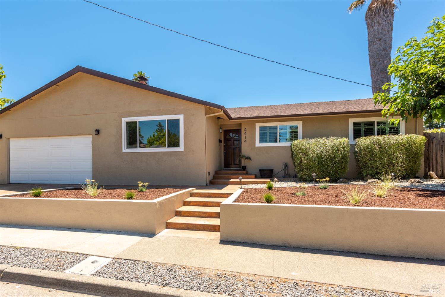 4414 Vine Street Santa Rosa CA 95409