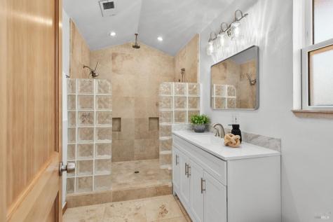 4414 Vine Street Santa Rosa CA 95409