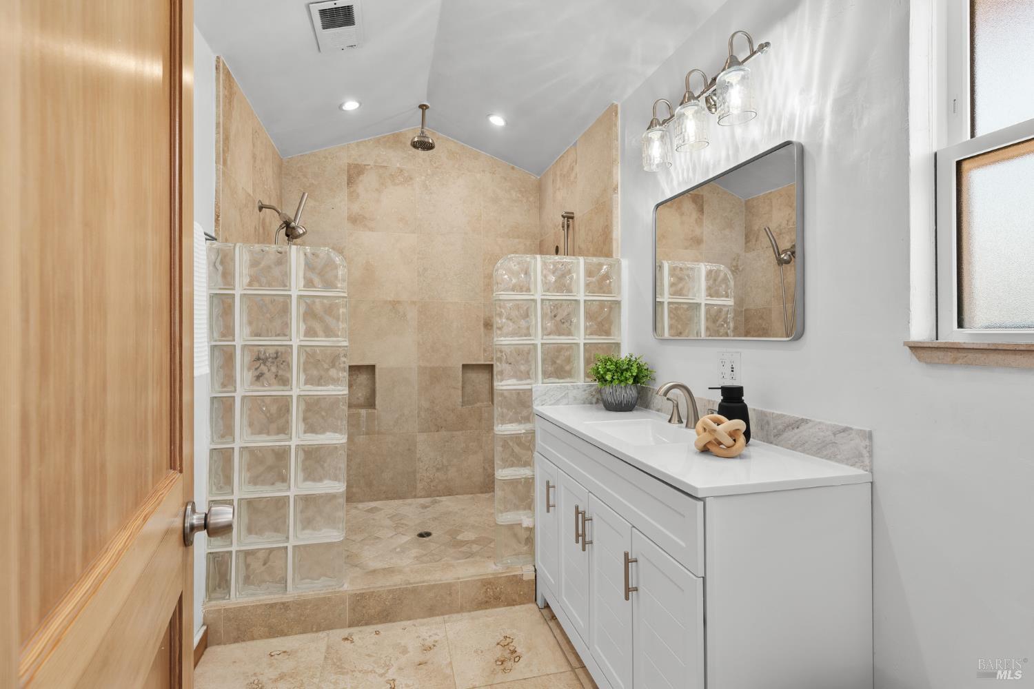 4414 Vine Street Santa Rosa CA 95409