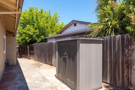 4414 Vine Street Santa Rosa CA 95409