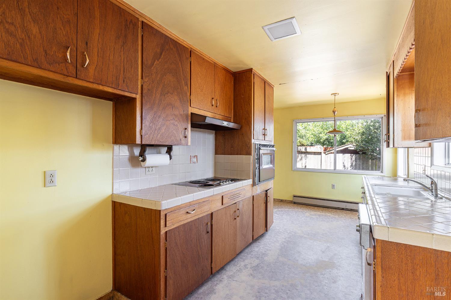 6360 Vine Hill School Road Sebastopol CA 95472