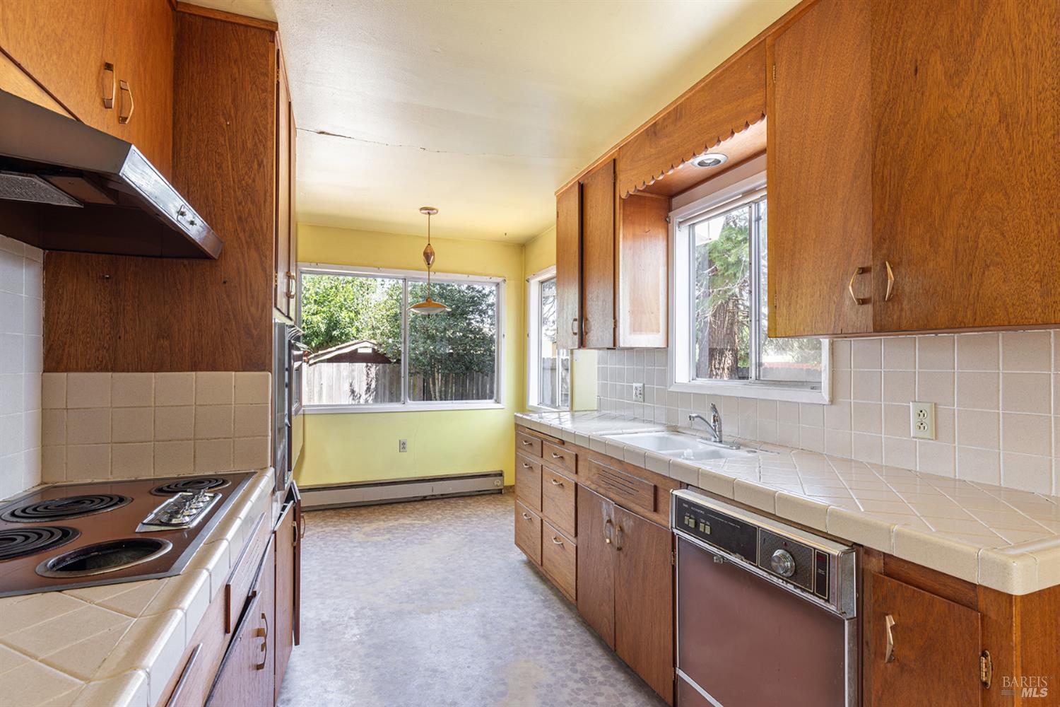 6360 Vine Hill School Road Sebastopol CA 95472